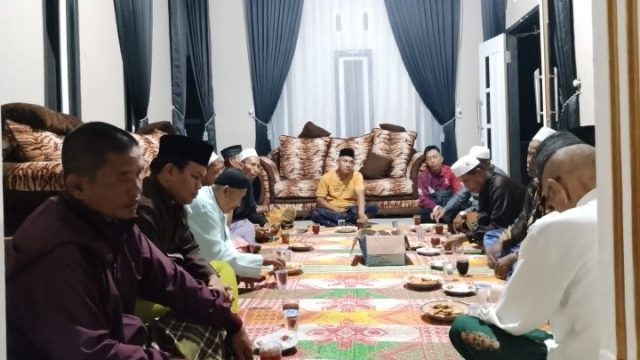 Pencuri Mikser Mesjid Nurul Huda Desa Pagar Puding Diberikan Sanksi Adat